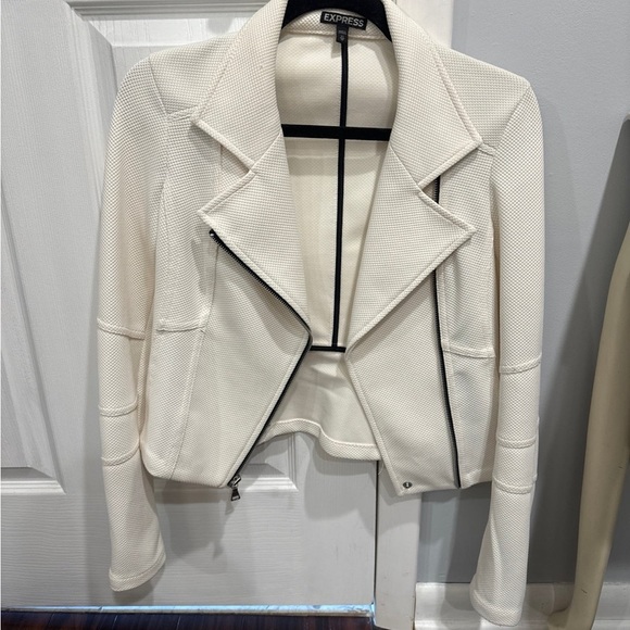 Express Jacket - Picture 3 of 3
